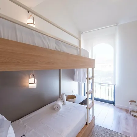 Petit Luxe Tobella Esquerra Lägenhet