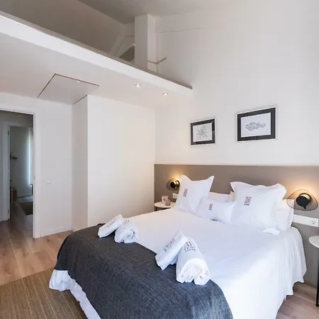 Petit Luxe Tobella Esquerra